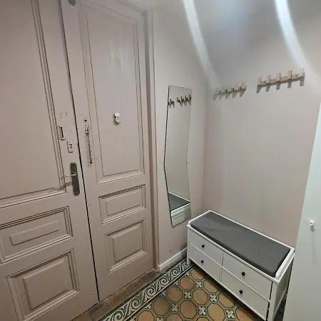 Spacious, Light In Vinohrady Apartmán Praha